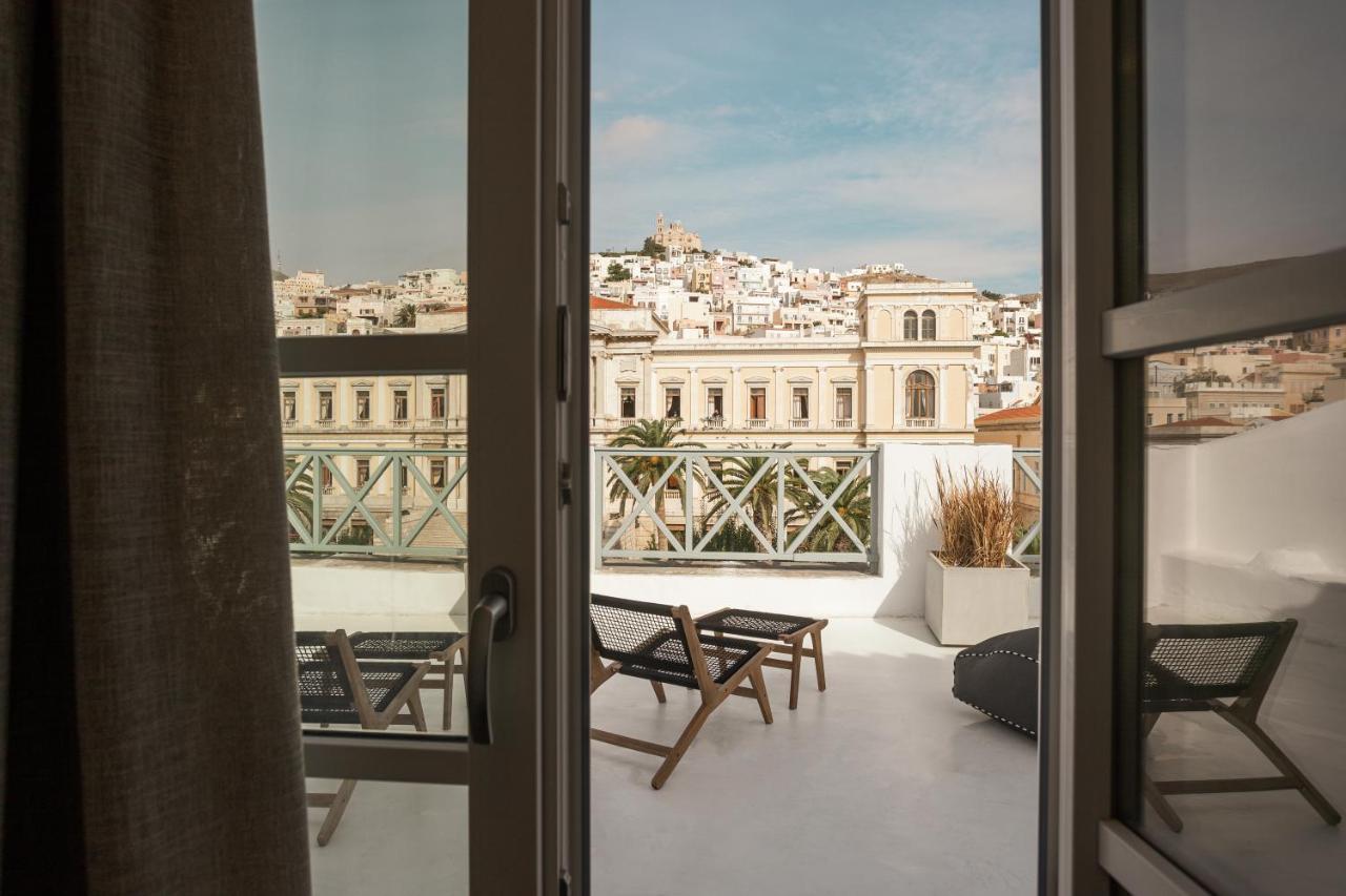 Syros Soul Luxury Suites Ermoupoli Exterior photo